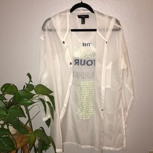 Lightweight running jacket